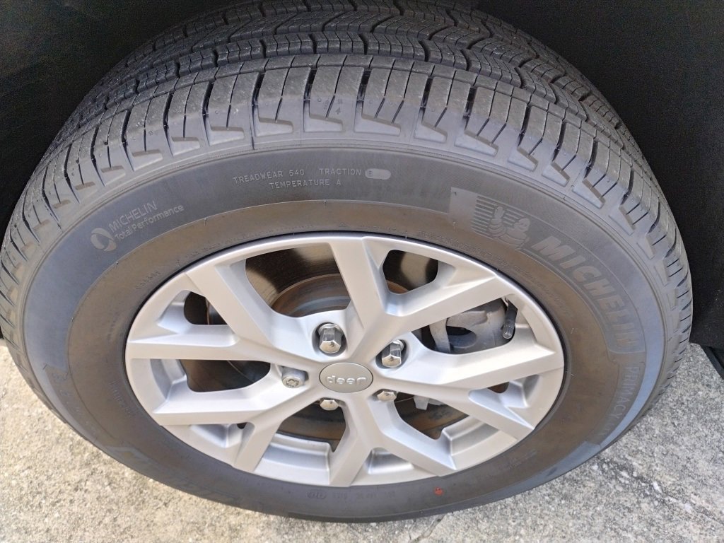 Used 2021 Jeep Grand Cherokee L Limited image 8