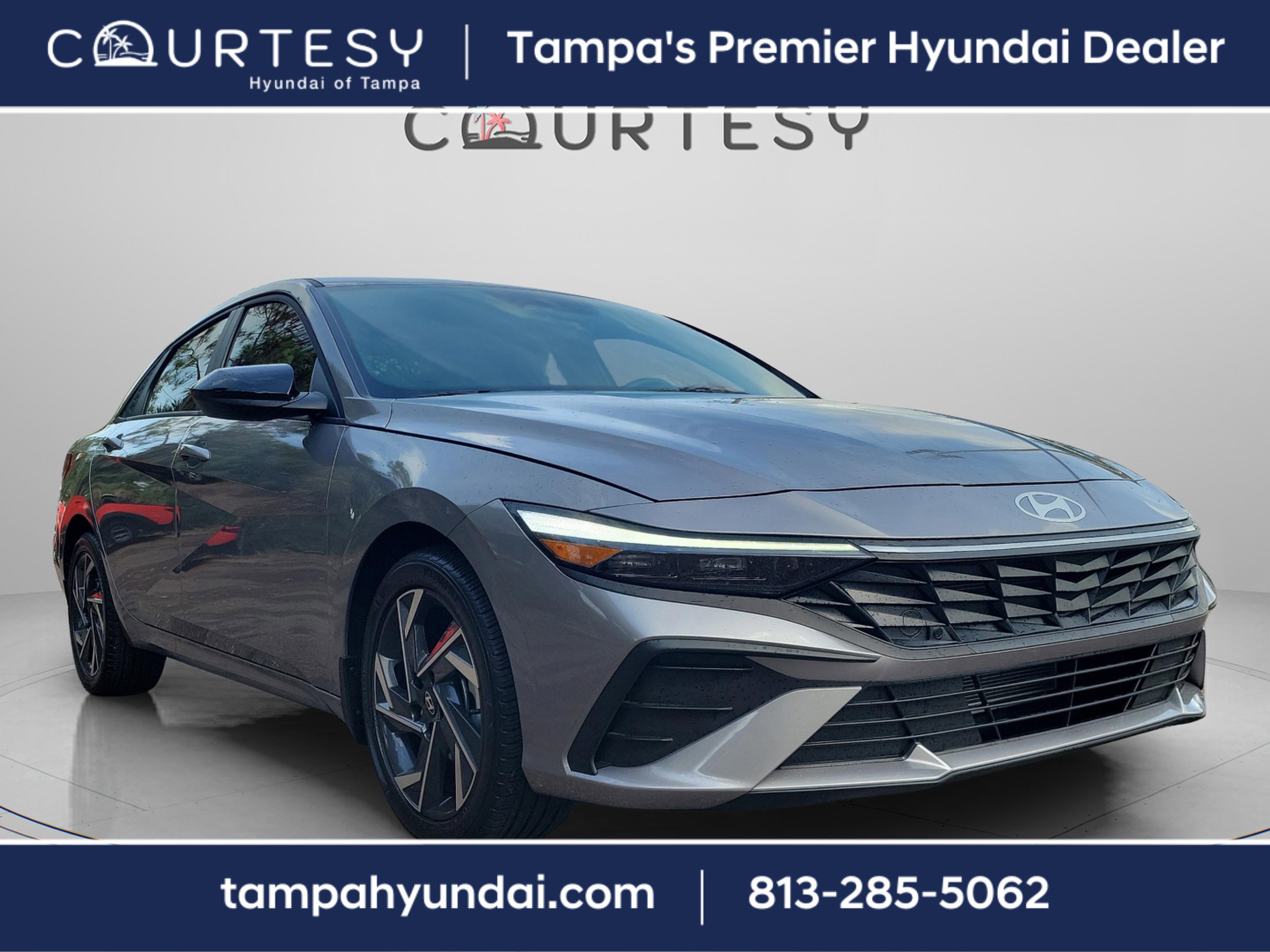 Certified 2025 Hyundai Elantra Sport image 4