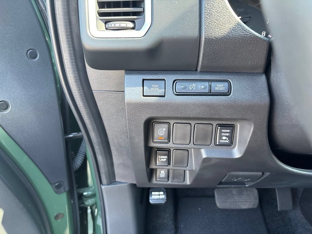 Used 2024 Nissan Frontier SL w/ Technology Package RWD image 13