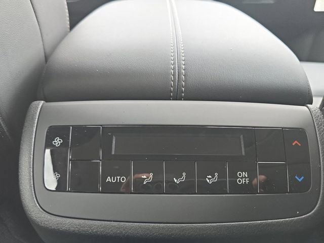 New 2026 Nissan Pathfinder SL image 26