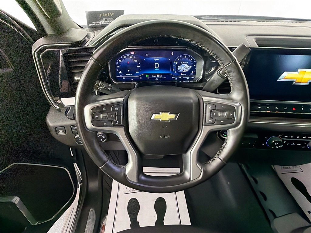 Used 2024 Chevrolet Silverado 1500 LT image 11