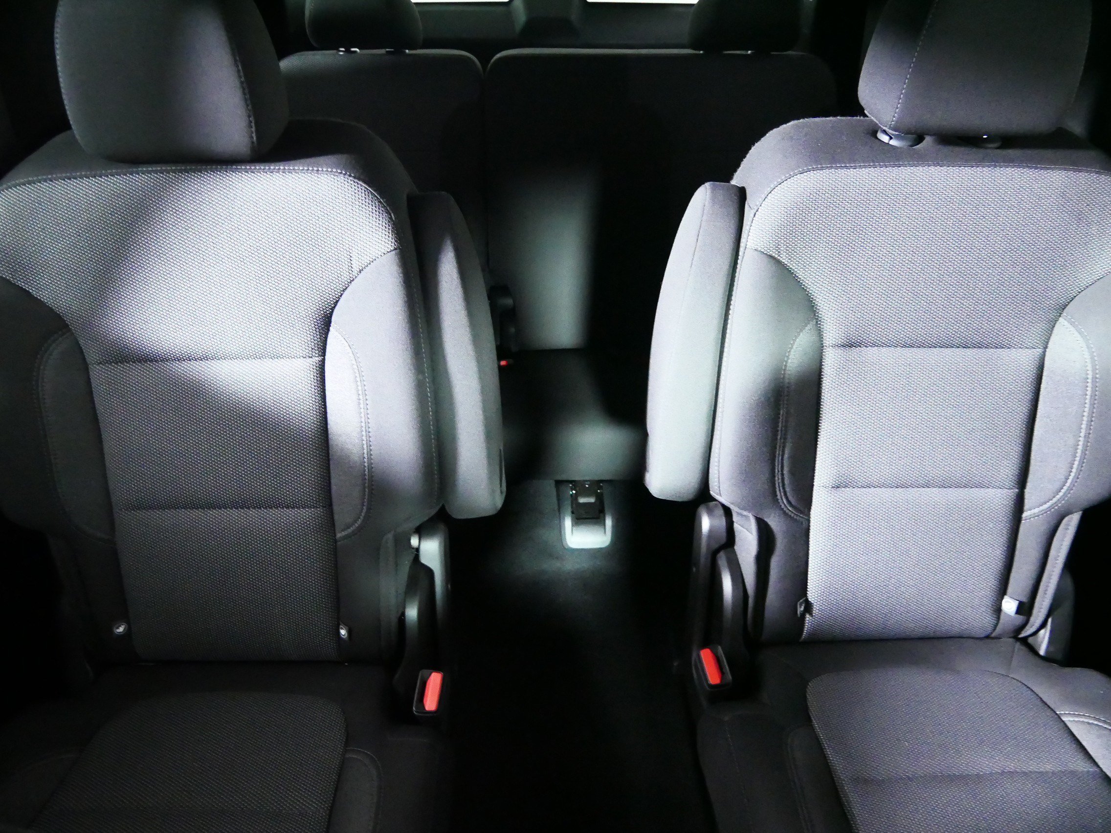 Used 2023 Chevrolet Traverse LT FWD image 13