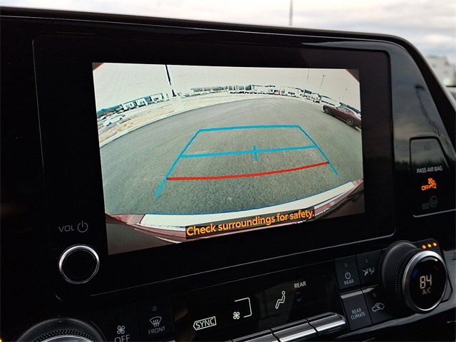 Used 2023 Toyota Highlander XLE image 5