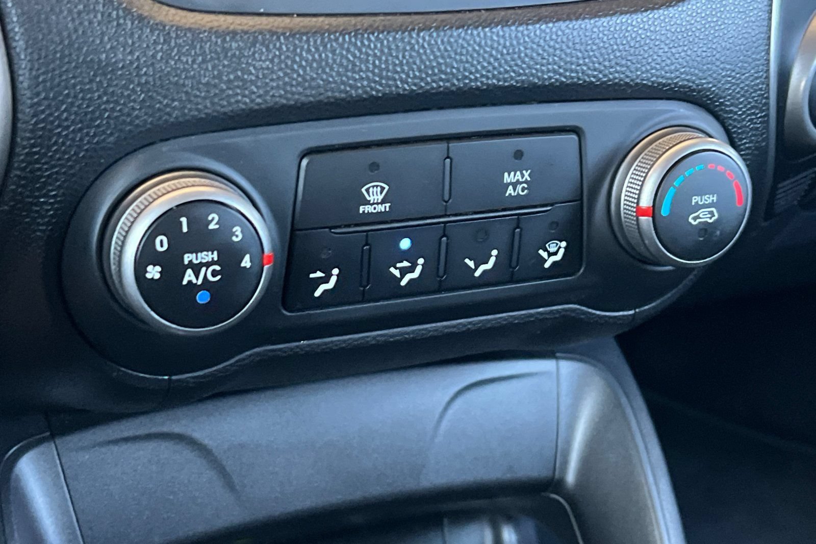 Used 2015 Hyundai Tucson GLS w/ Option Group 02 FWD image 20