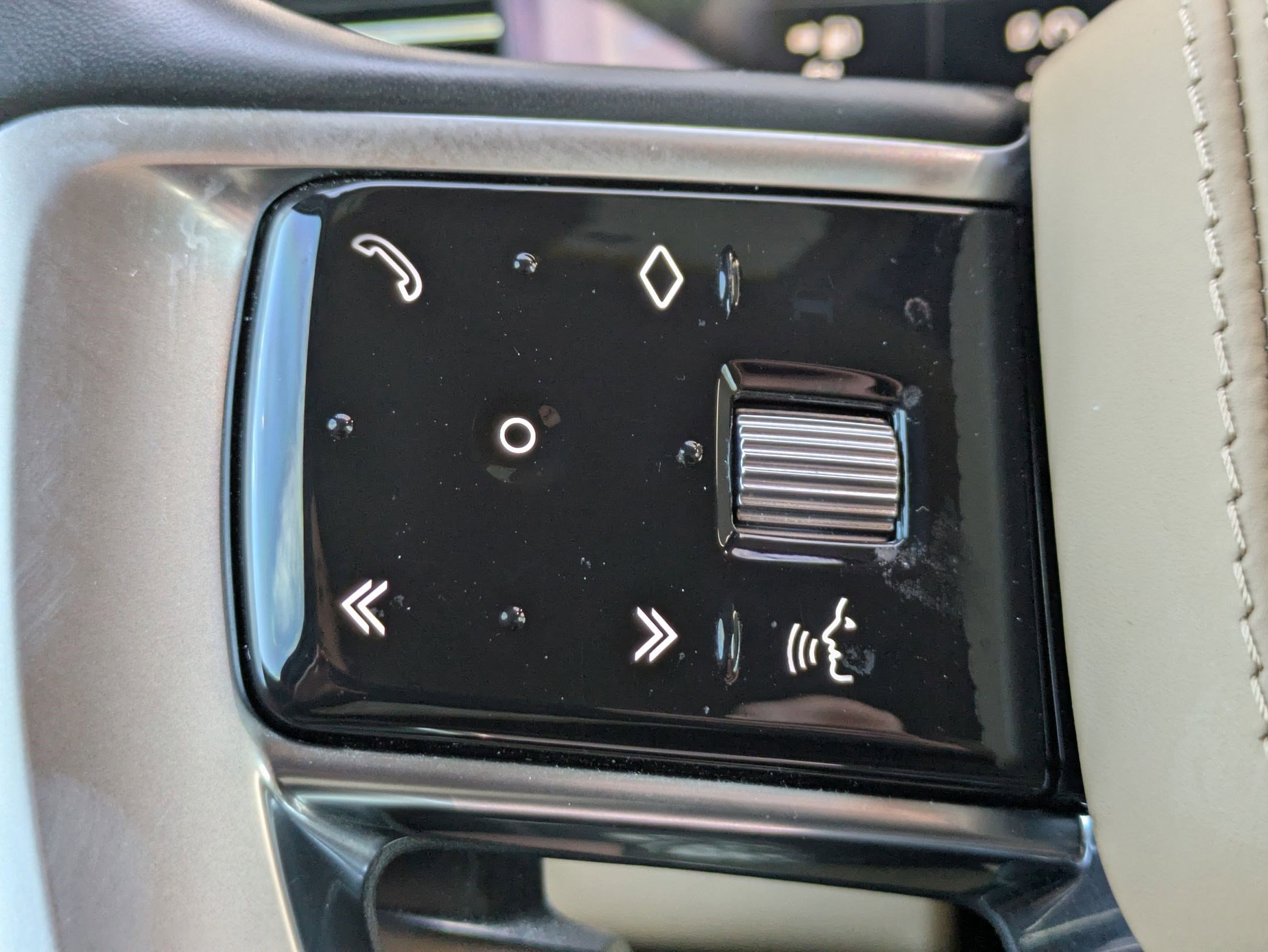 Certified 2023 Land Rover Range Rover SE image 16