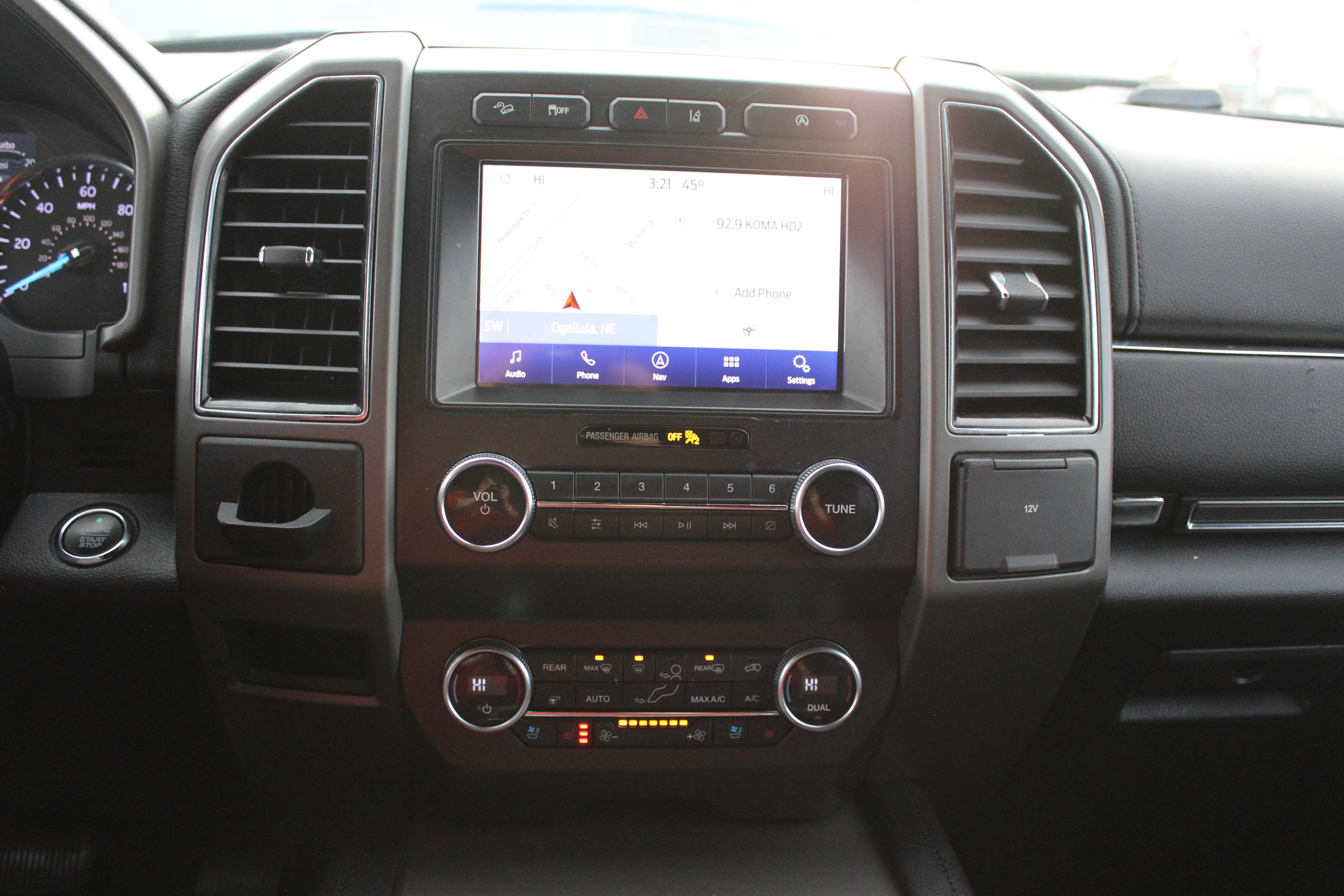 Used 2020 Ford Expedition XLT w/ Equipment Group 202A image 23