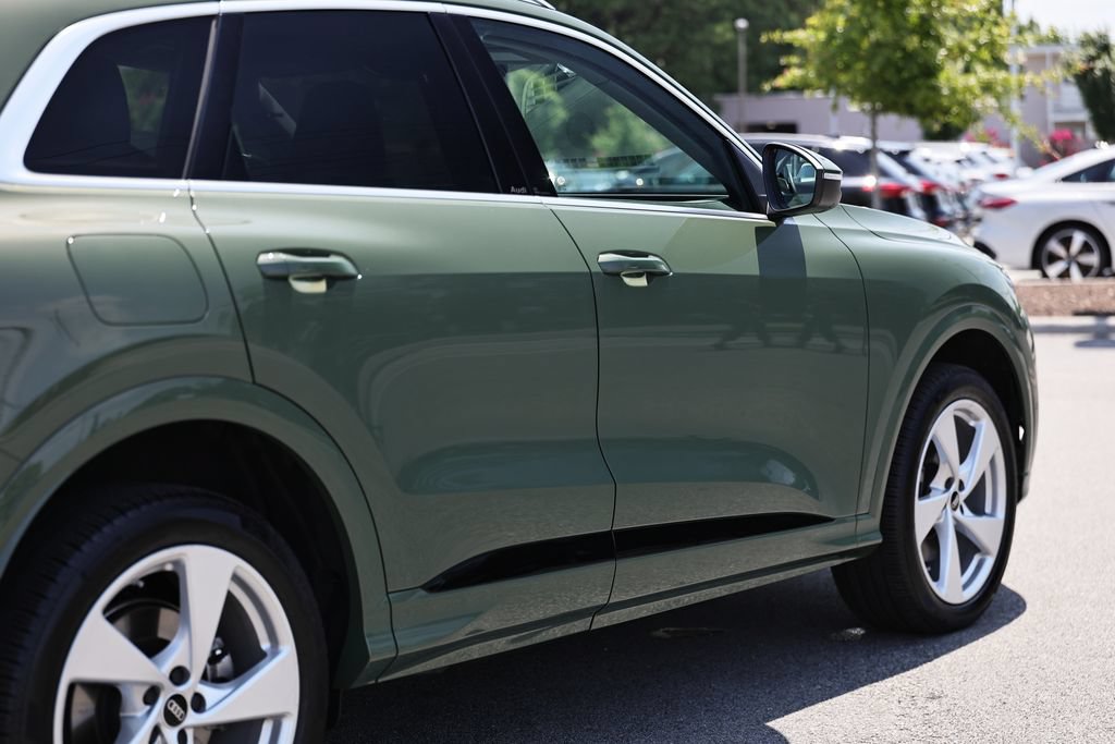 Certified 2025 Audi Q5 Premium w/ Premium Plus AWD/4WD image 8