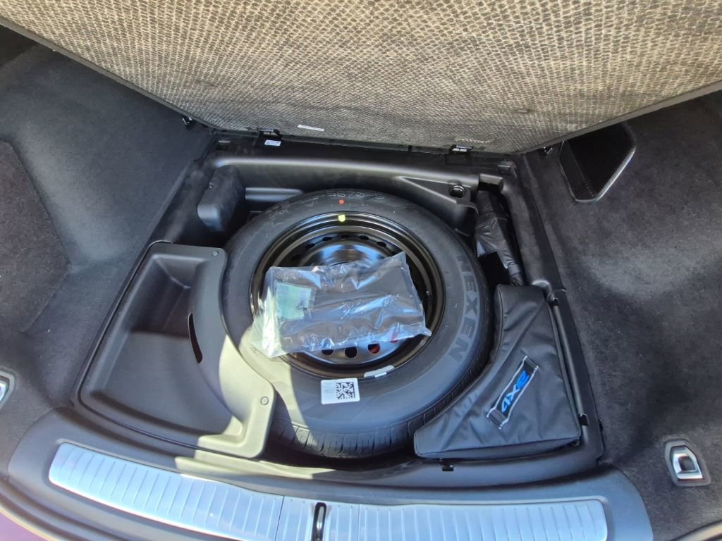 New 2024 Jeep Grand Cherokee Overland w/ Advanced Protech Group III image 46