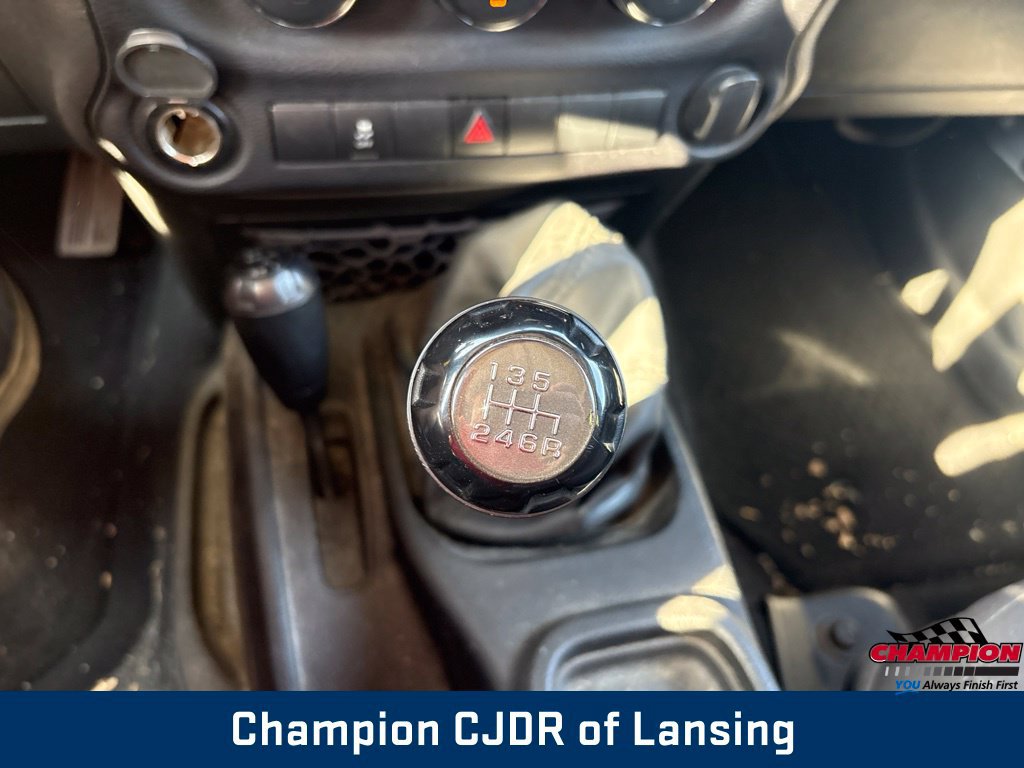 Used 2013 Jeep Wrangler Unlimited Sport AWD/4WD image 23