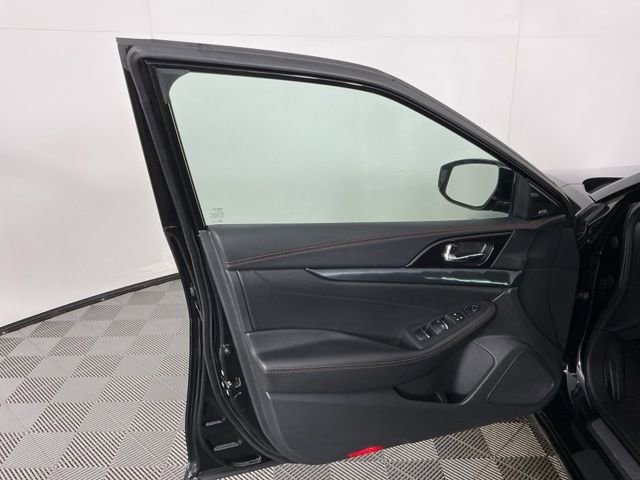Used 2019 Nissan Maxima SR image 12