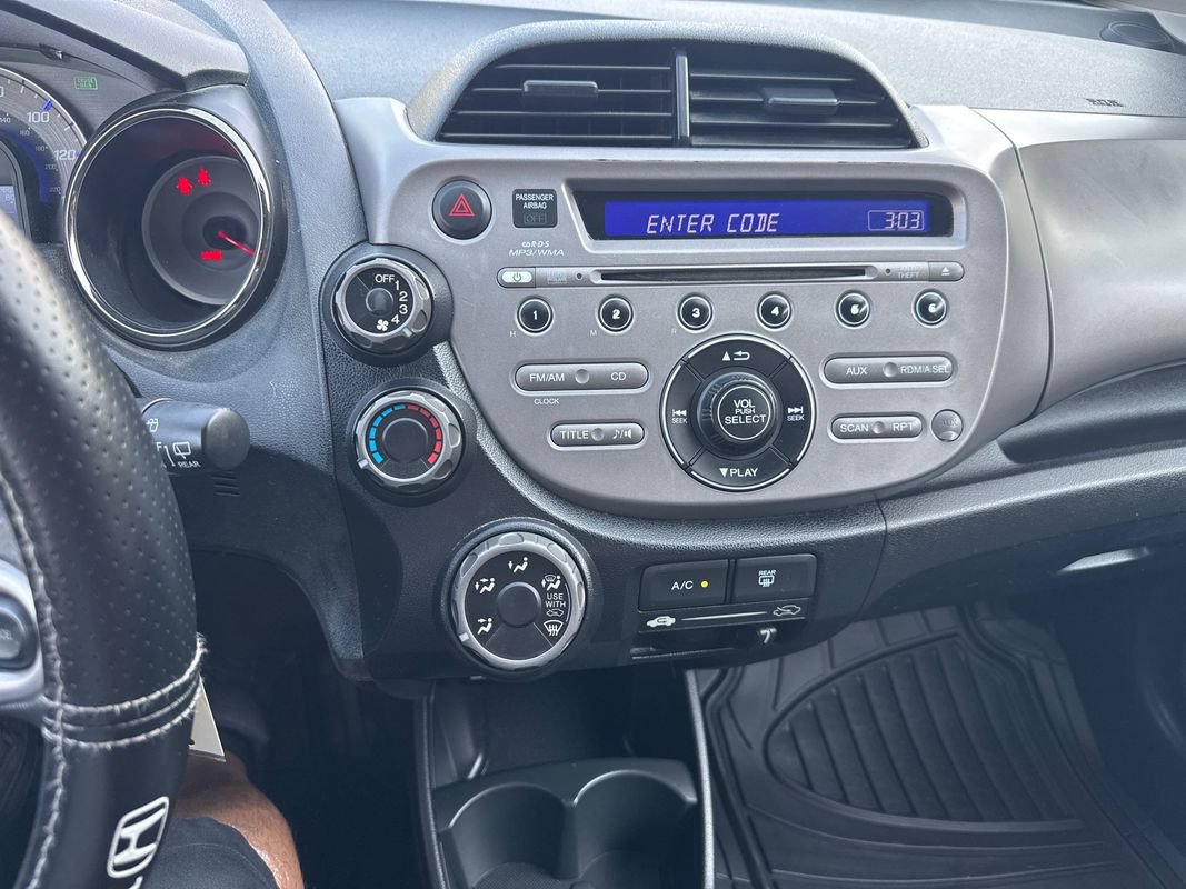 Used 2013 Honda Fit image 27