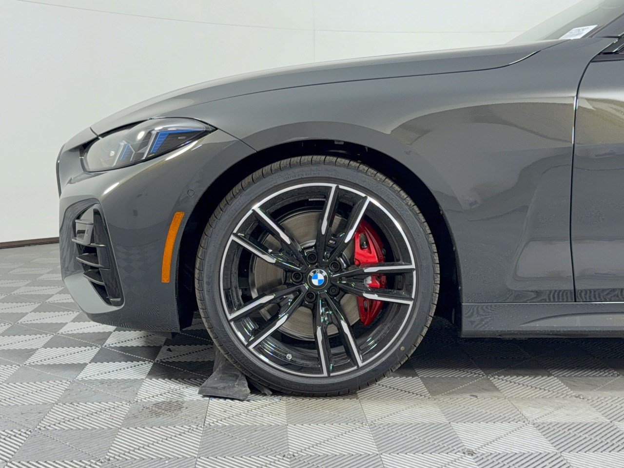 New 2027 BMW M440i Convertible w/ Premium Package RWD image 13