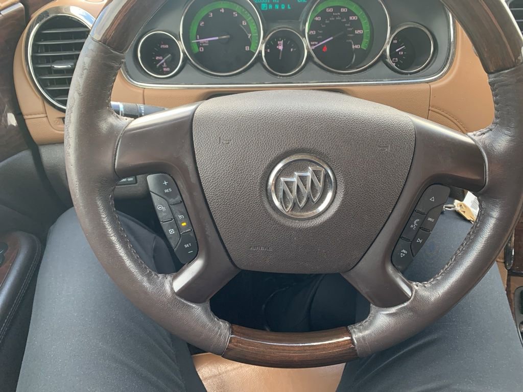Used 2015 Buick Enclave Leather image 10