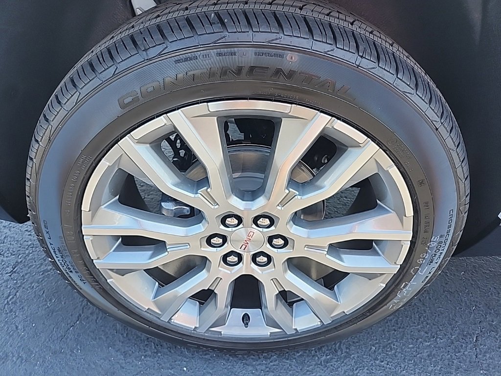 New 2026 GMC Acadia Denali w/ Super Cruise Package image 11