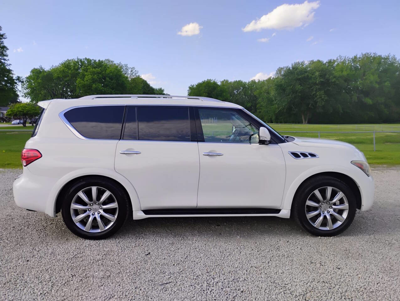 Used 2013 INFINITI QX56 4WD w/ Theater Pkg image 7