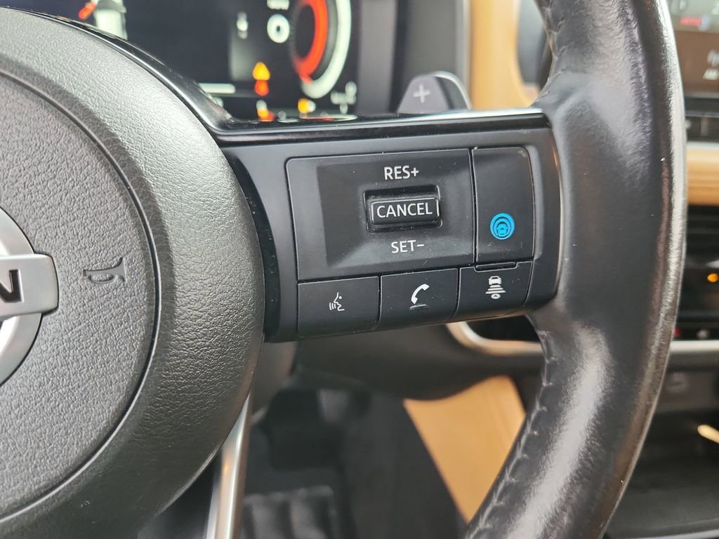 Used 2021 Nissan Rogue Platinum AWD/4WD image 23