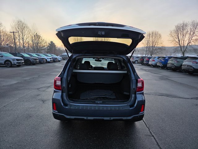 Used 2017 Subaru Outback 2.5i Limited image 10