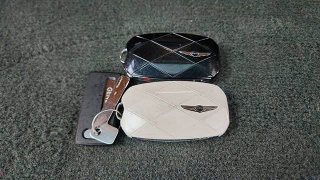 Used 2025 Genesis GV80 3.5T Prestige image 64