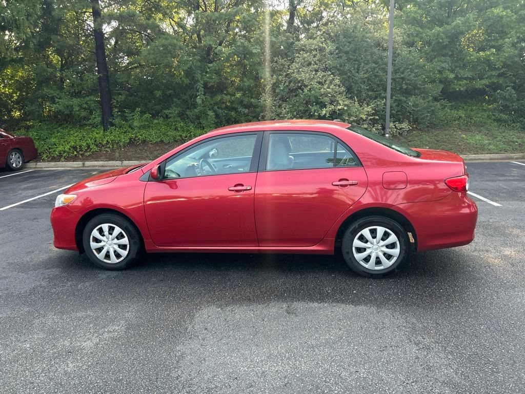 Used 2011 Toyota Corolla LE FWD image 8