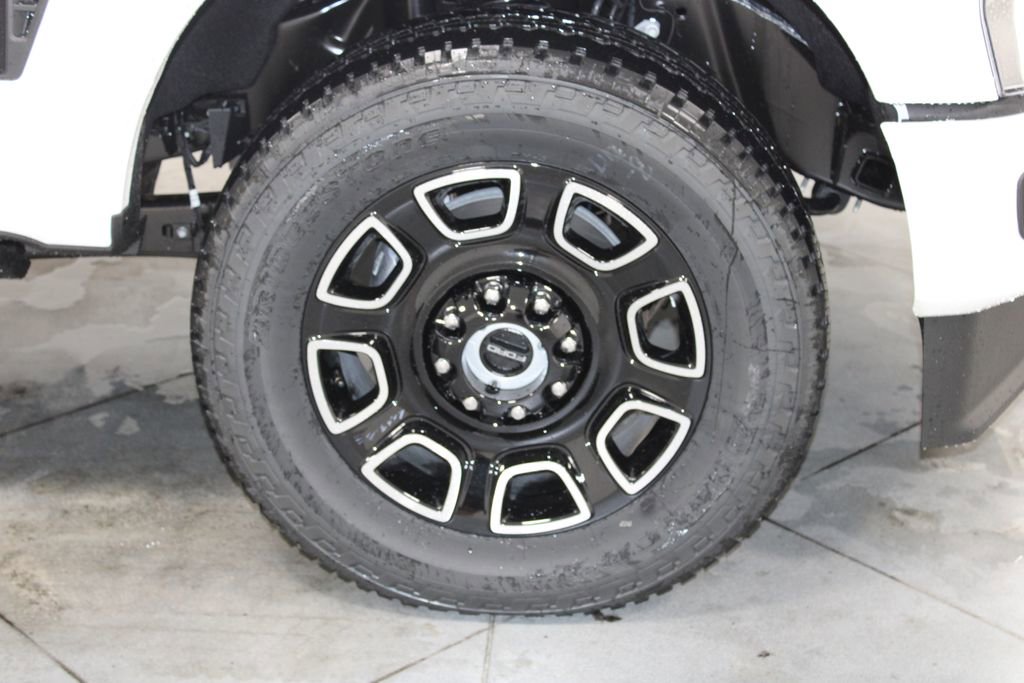 New 2026 Ford F250 Platinum image 17