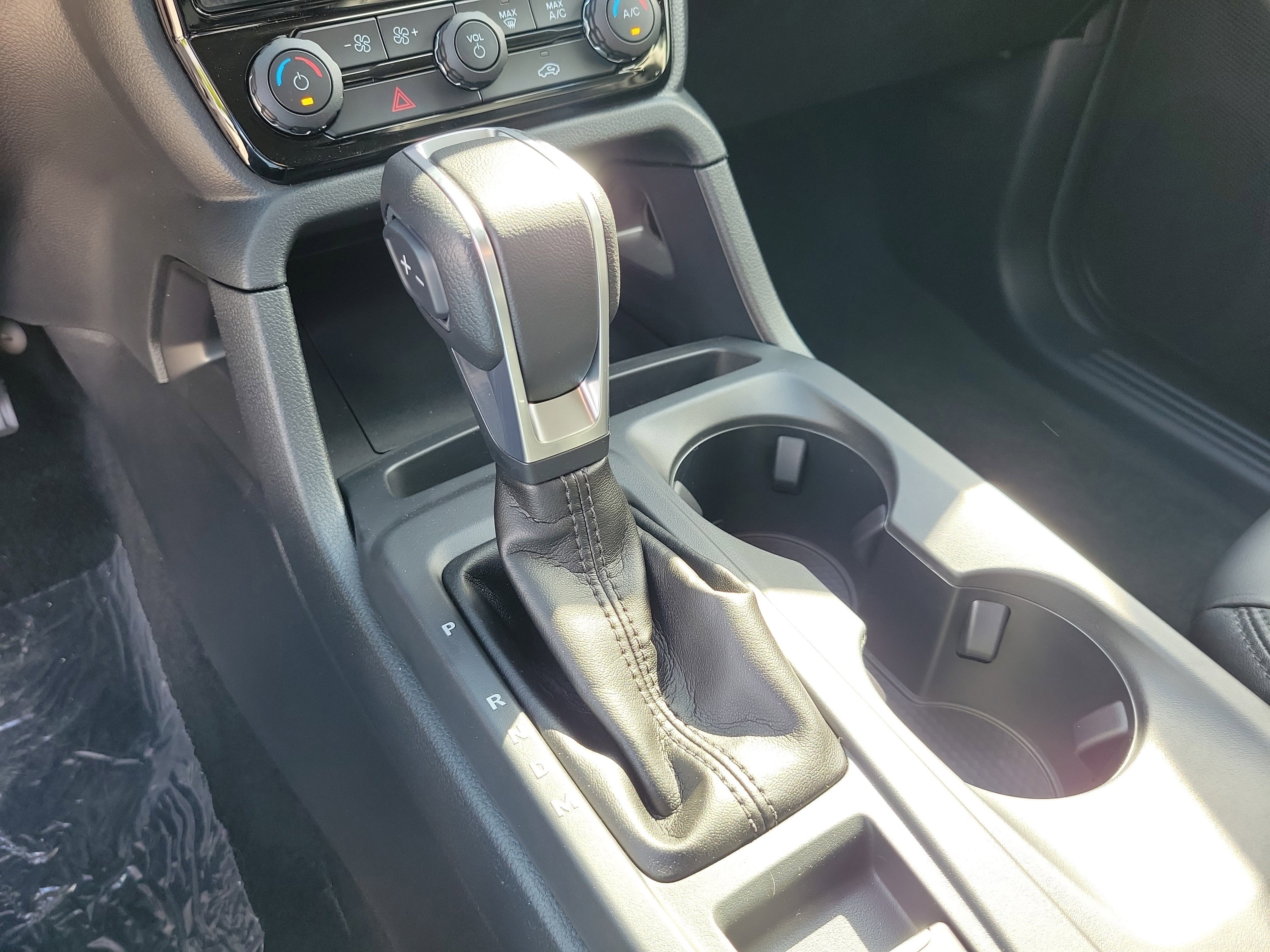 New 2026 Ford Ranger Lariat w/ Black Appearance Package RWD image 17
