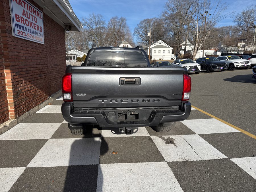 Used 2022 Toyota Tacoma TRD Off-Road image 10