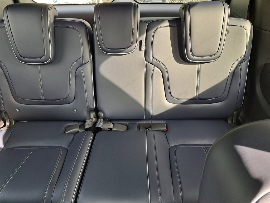 New 2026 INFINITI QX80 SPORT w/ Sport Exterior Package image 13