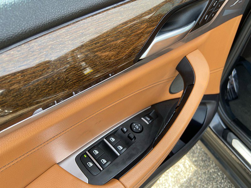 Used 2018 BMW X3 xDrive30i w/ Premium Package image 10