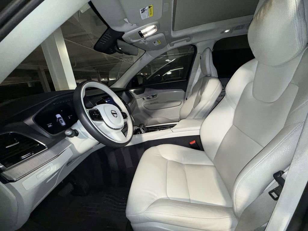 Used 2024 Volvo XC90 T8 Plus w/ Protection Package Premier image 5