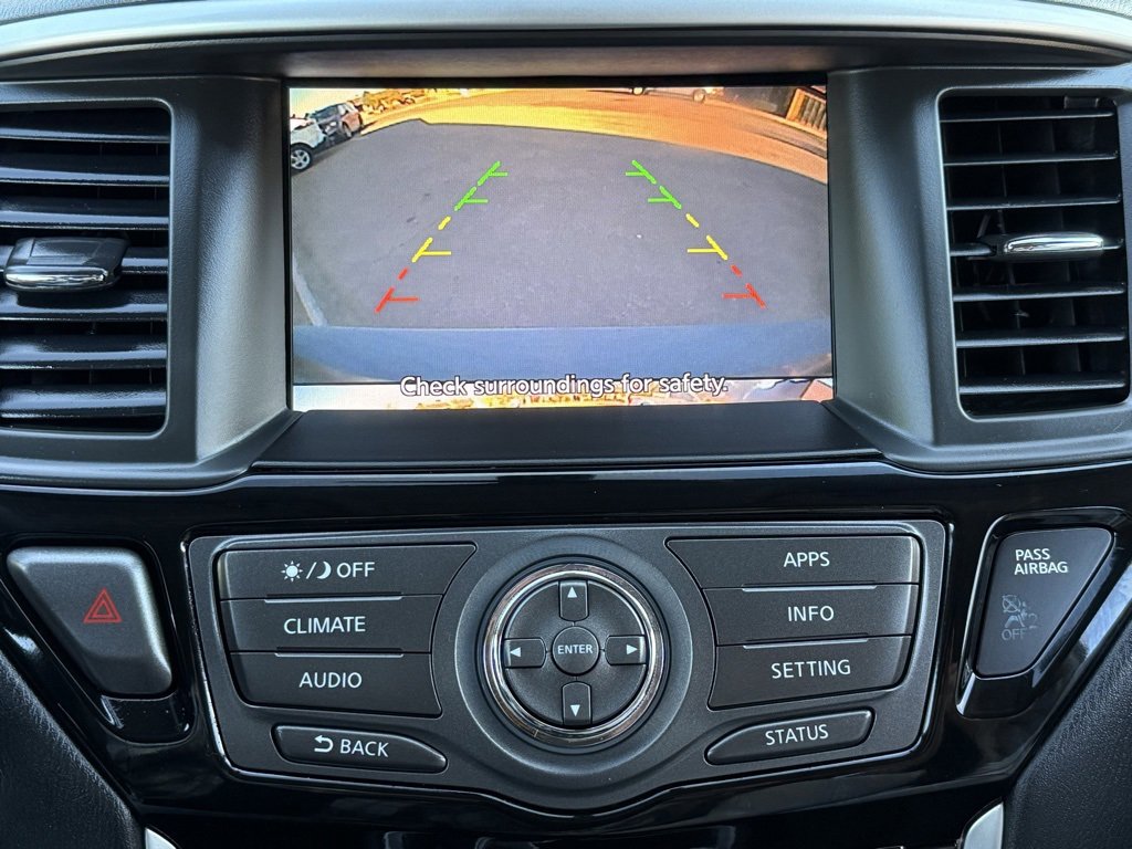 Used 2018 Nissan Pathfinder S image 38