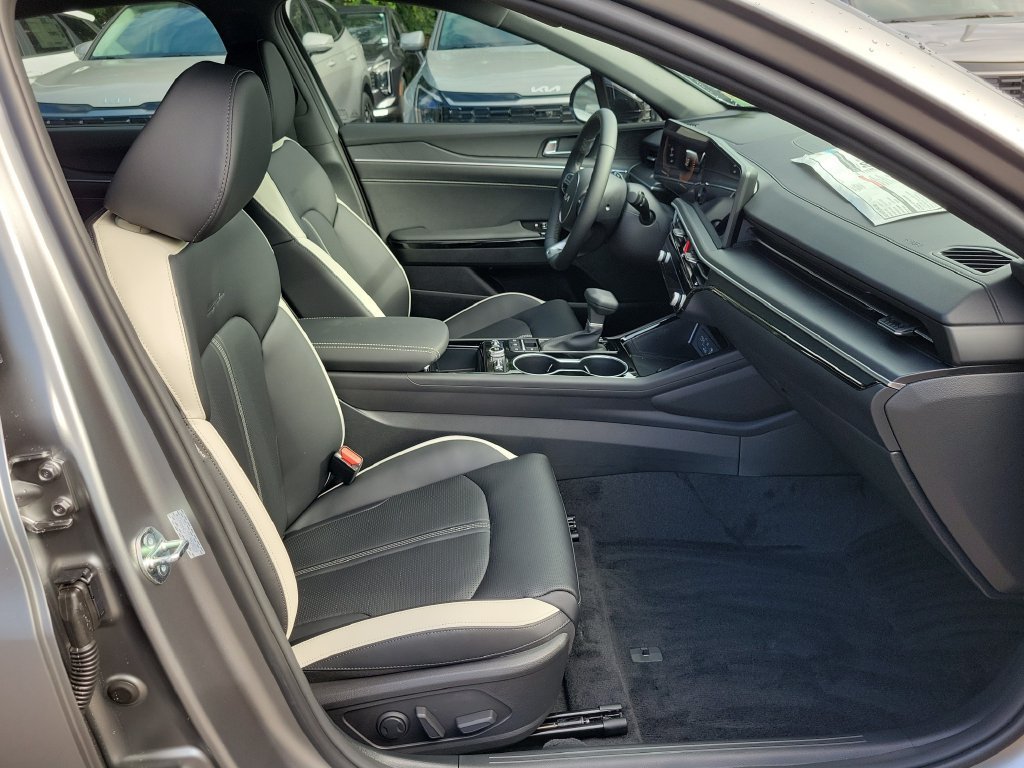 New 2027 Kia K5 GT-Line image 7