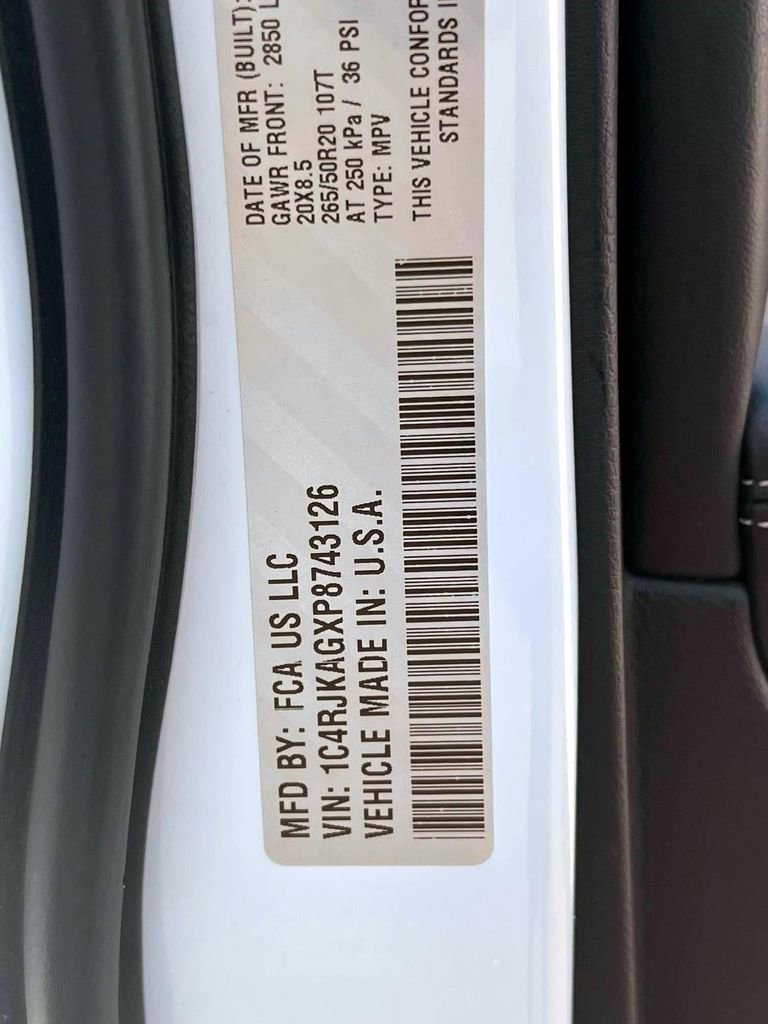 Certified 2023 Jeep Grand Cherokee L Laredo image 20