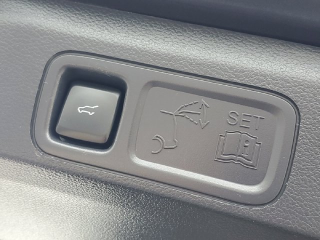 Used 2024 Ford Expedition Limited AWD/4WD image 40