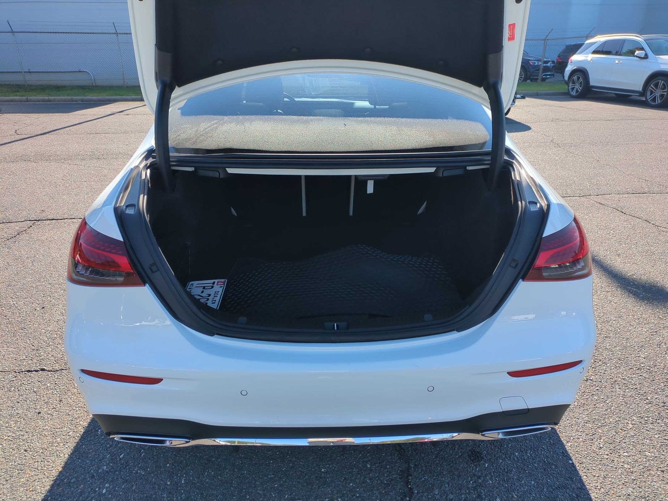 Used 2022 Mercedes-Benz E 450 4MATIC Sedan image 33