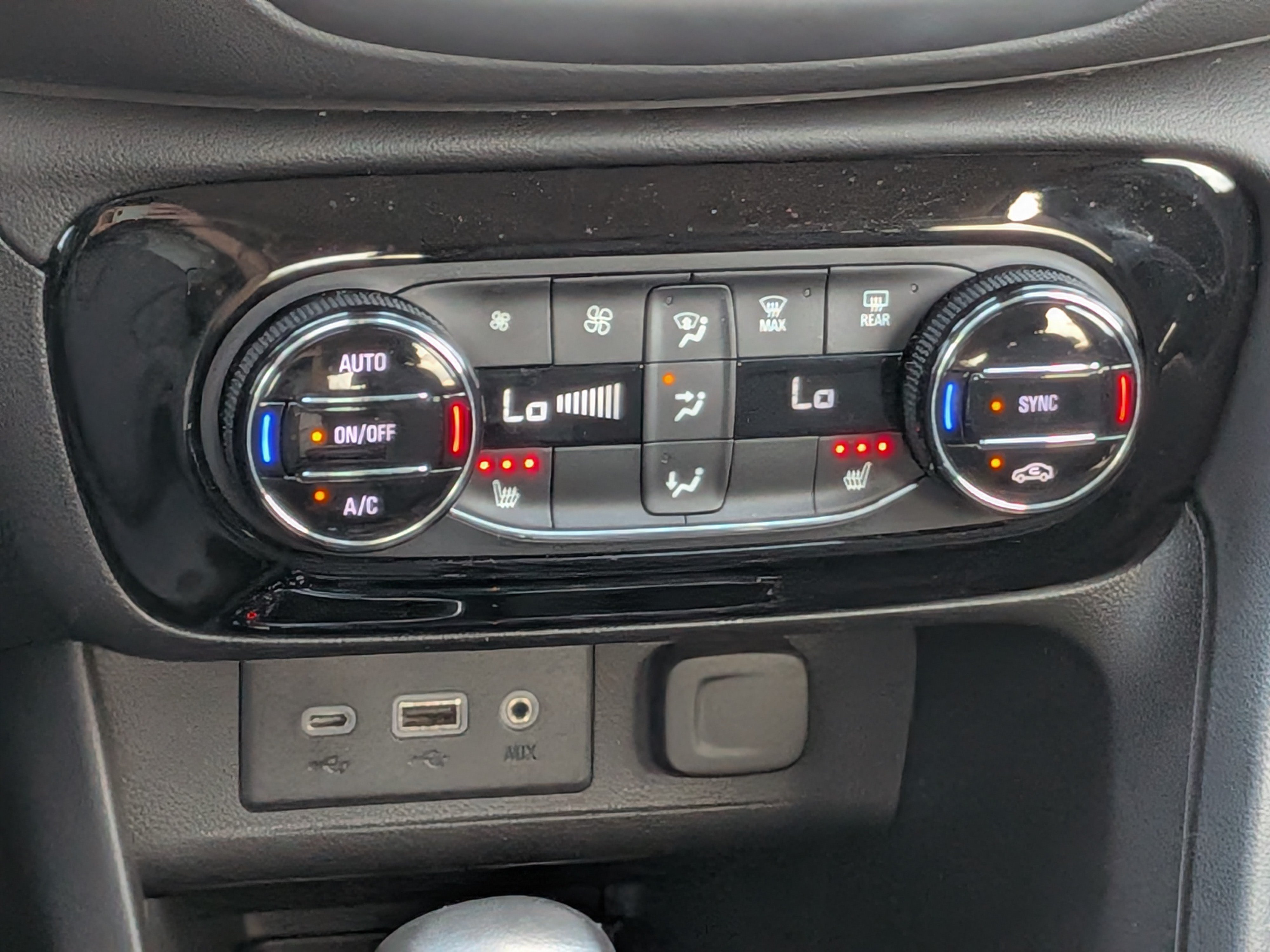 Certified 2023 Buick Encore GX Select FWD image 19
