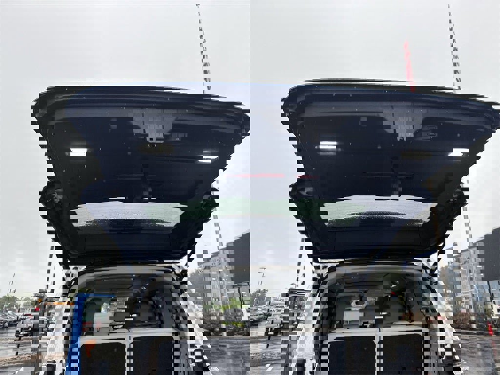 New 2025 Volkswagen ID. Buzz 1st Edition image 40