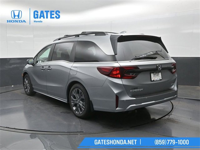 New 2026 Honda Odyssey Touring image 8