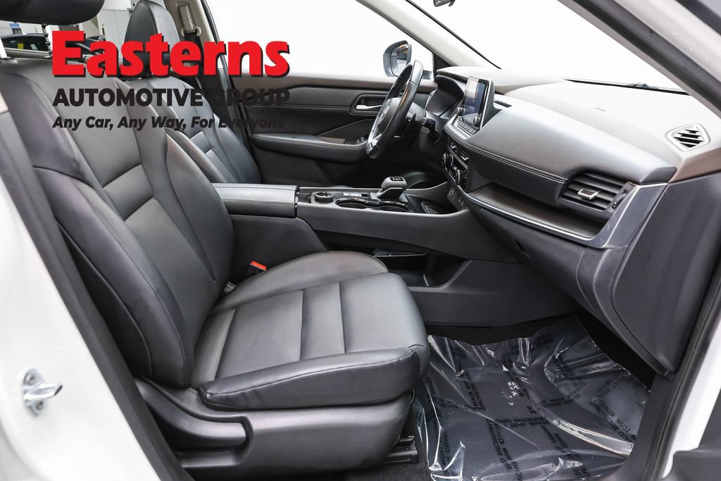 Used 2023 Nissan Rogue SV w/ SV Premium B Package AWD/4WD image 24