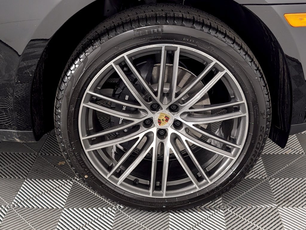 New 2026 Porsche Macan AWD/4WD image 14