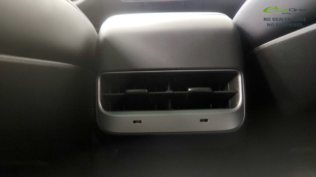 Used 2025 Tesla Model Y Long Range RWD image 53
