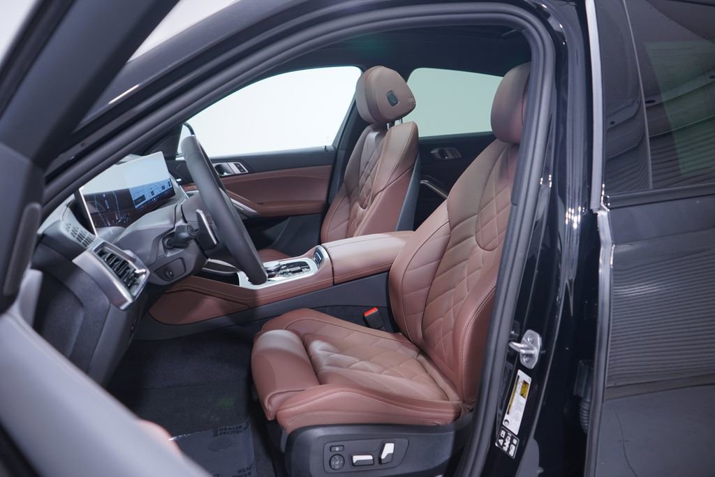 New 2026 BMW X6 xDrive40i w/ Premium Package AWD/4WD image 7