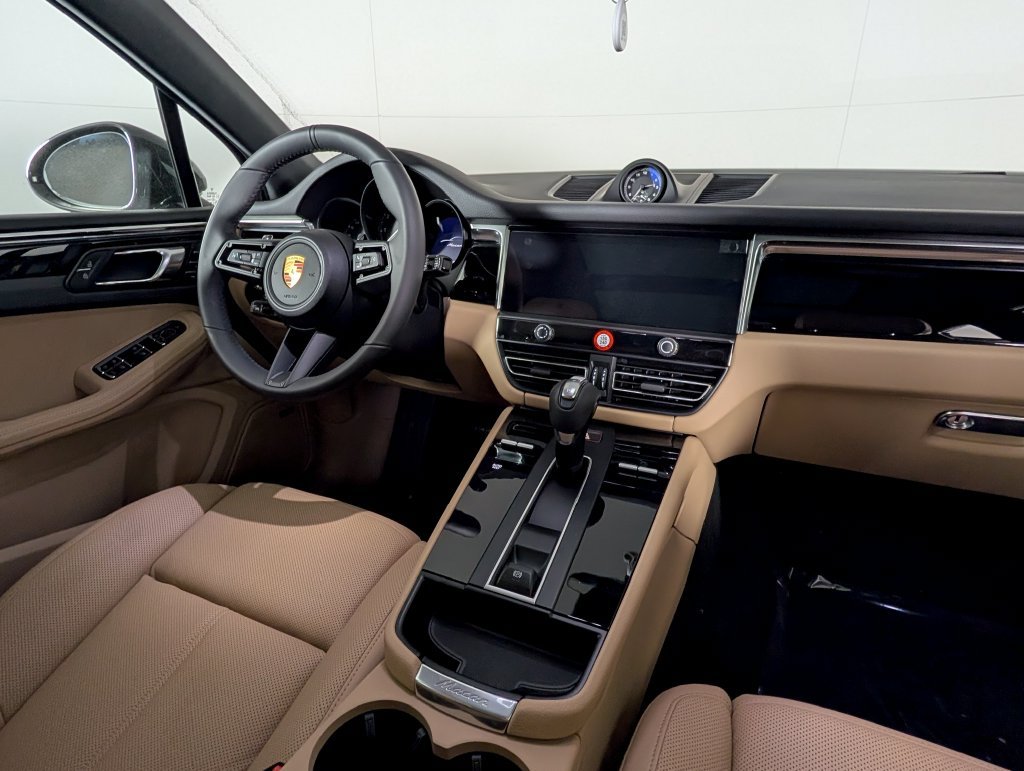 New 2026 Porsche Macan AWD/4WD image 22