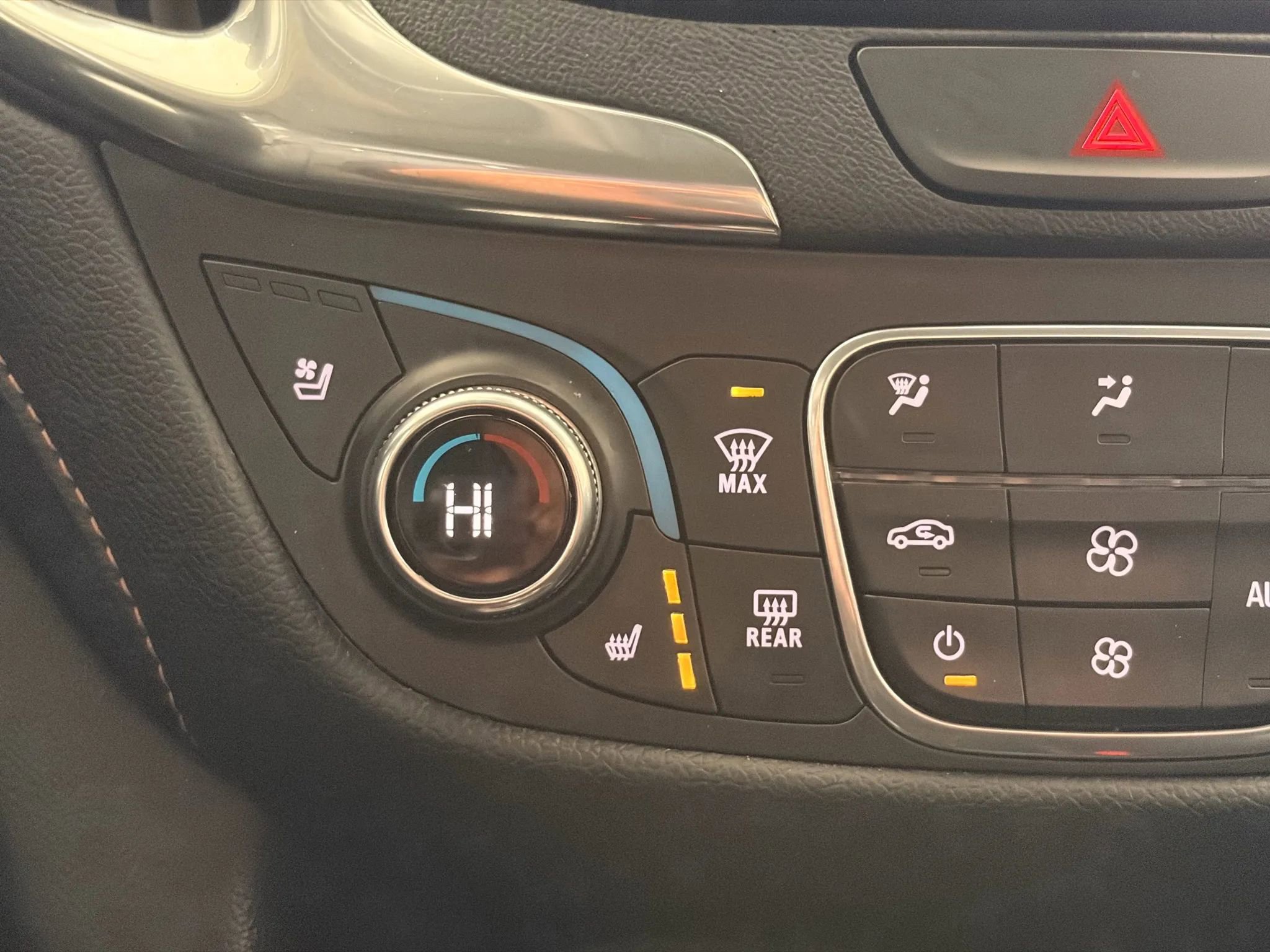 Used 2020 Chevrolet Equinox Premier image 75