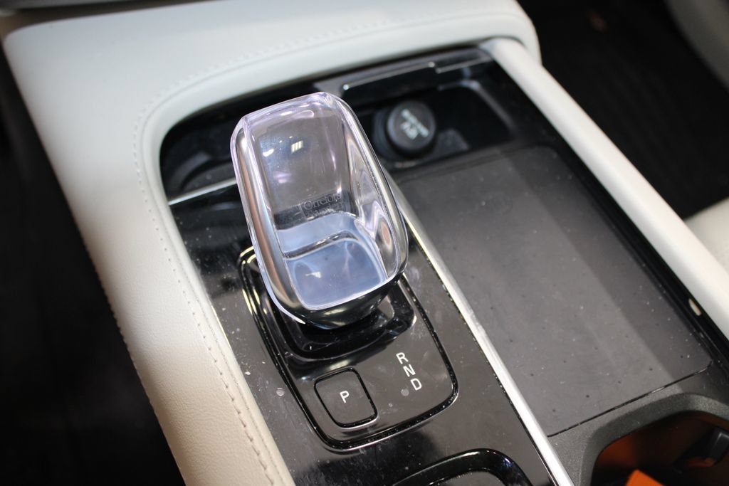 Used 2022 Volvo XC90 T8 Inscription w/ Advanced Package AWD/4WD image 38