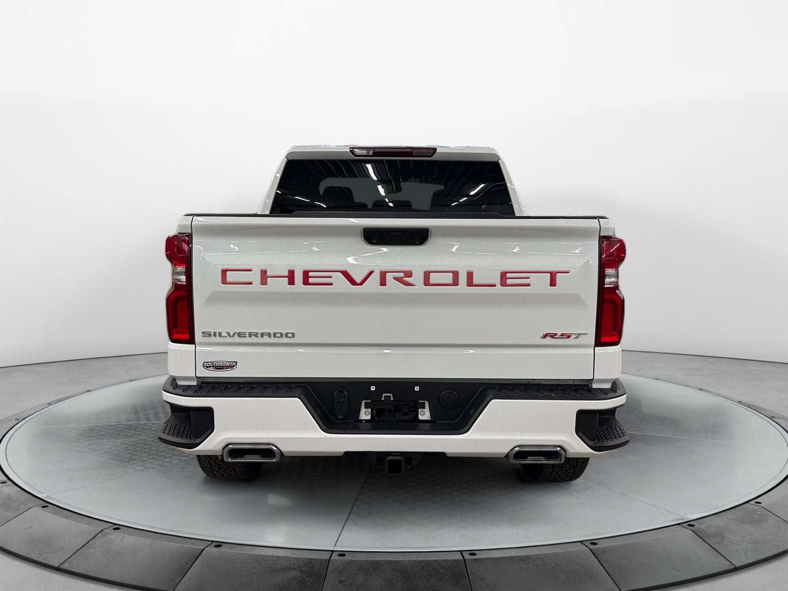 Used 2024 Chevrolet Silverado 1500 RST AWD/4WD image 6