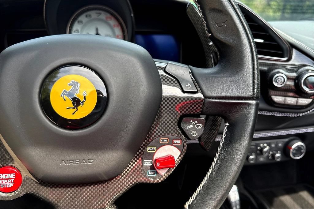 Used 2018 Ferrari 488 Spider RWD image 11