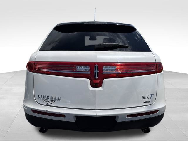 Used 2016 Lincoln MKT AWD image 6
