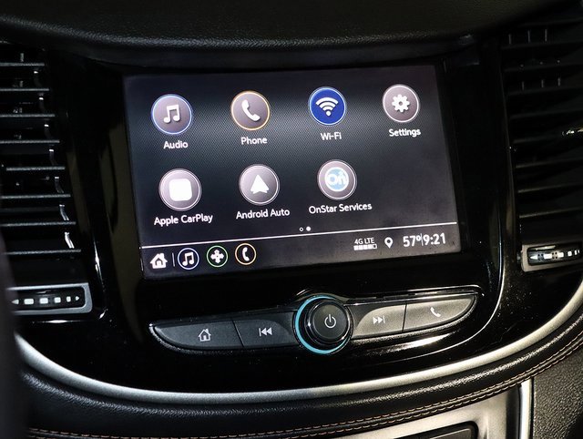 Used 2020 Chevrolet Trax LT w/ LT Convenience Package image 18