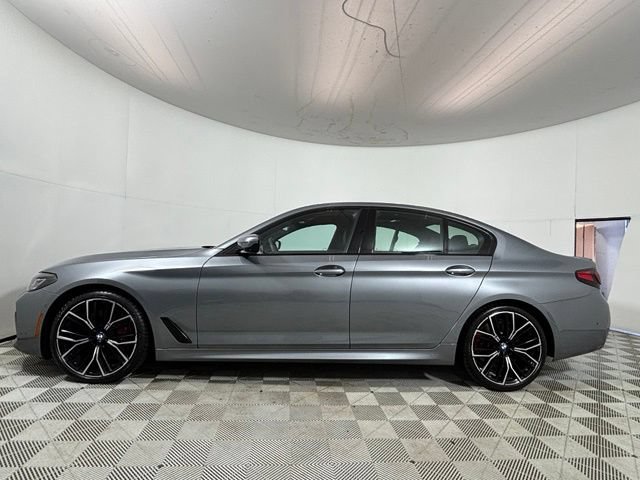 Used 2023 BMW M550i xDrive w/ Executive Package AWD/4WD image 4