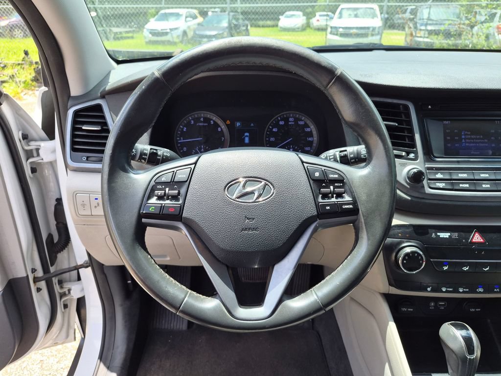Used 2016 Hyundai Tucson Sport FWD image 14